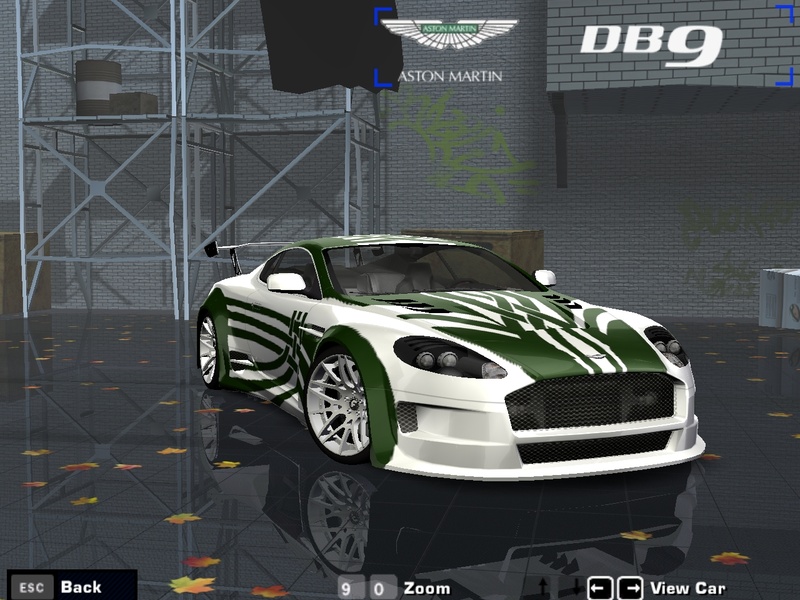 Ronnie's Aston Martin DB9 White & Green